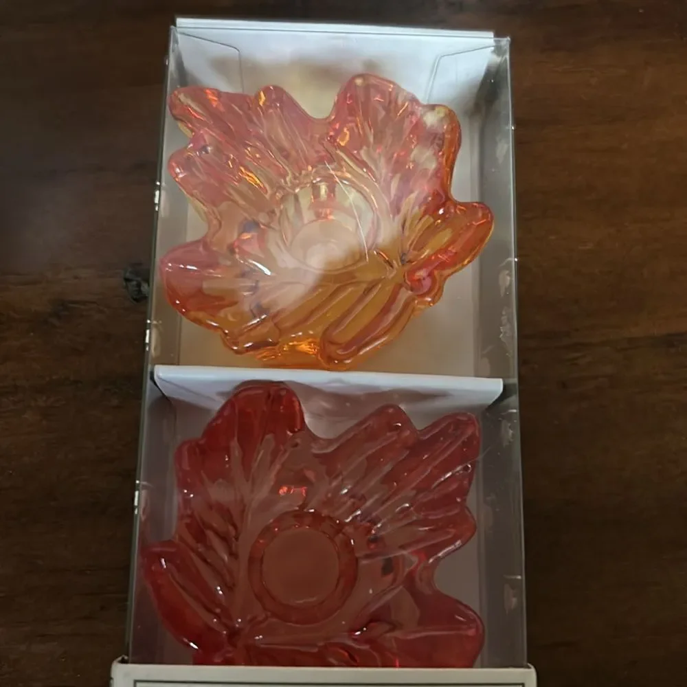 William Sonoma Set 4  Autumn Leaf Glass Taper Candle Holders Brand New!